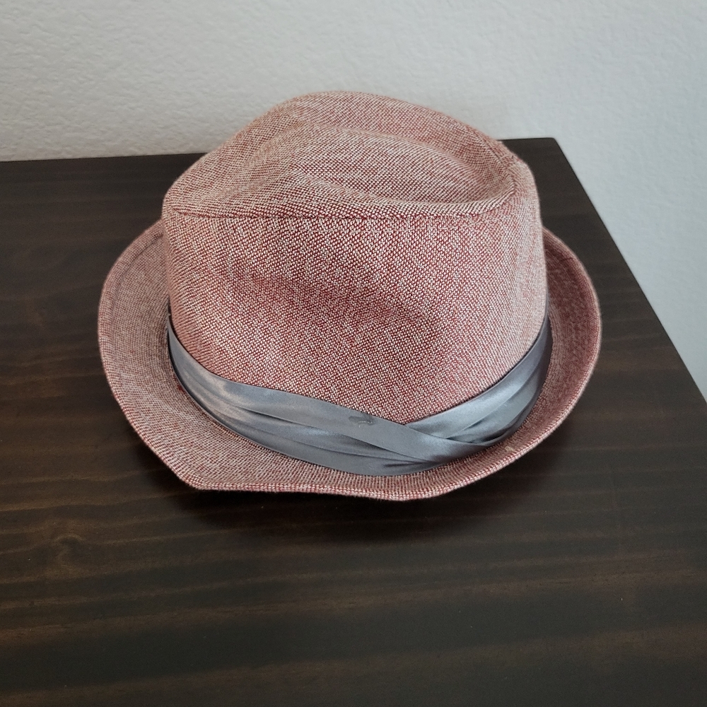 Pink adorable hat - Picture 3 of 3